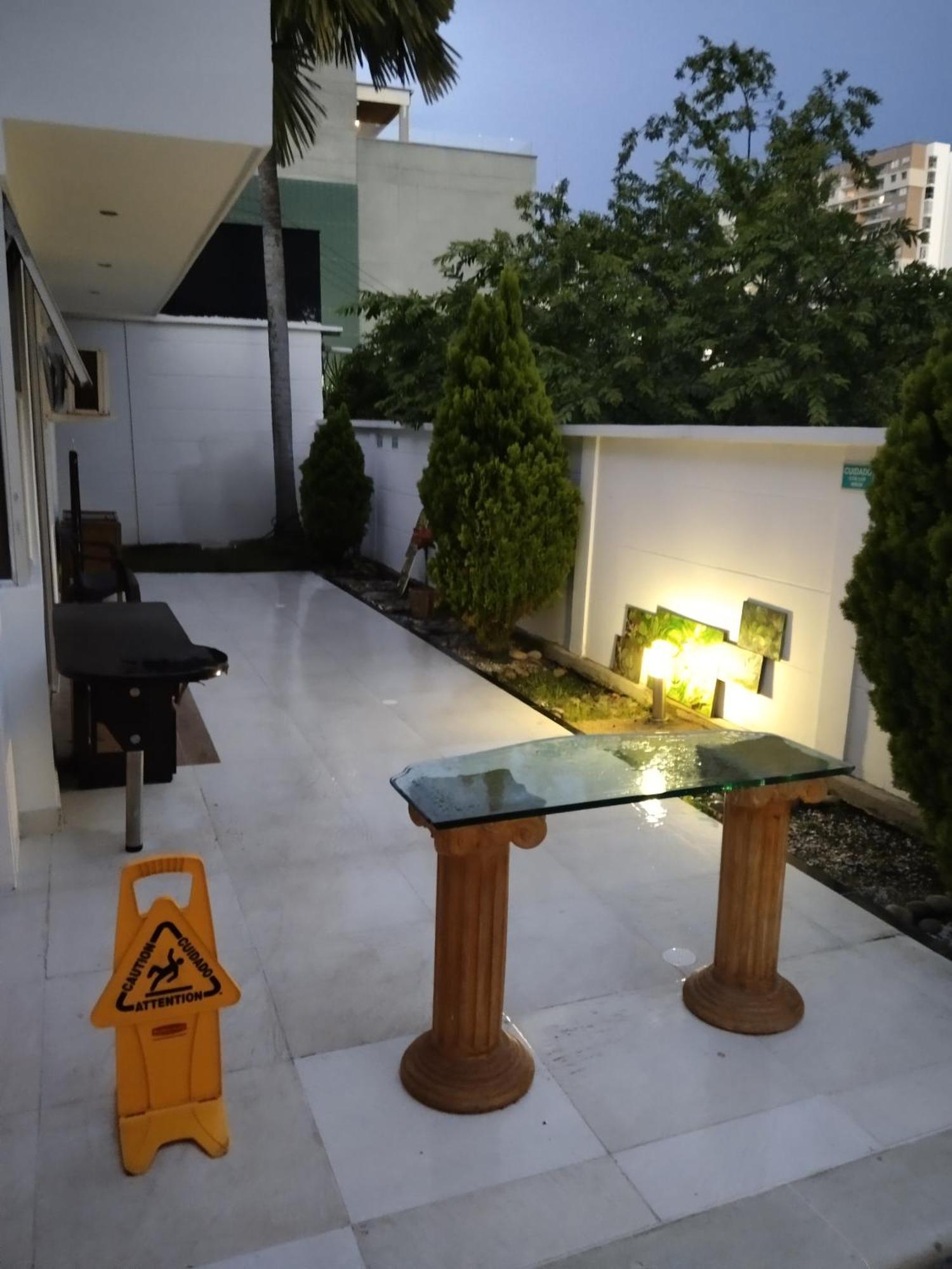 Hotel Premium House Флоридабланка Екстериор снимка